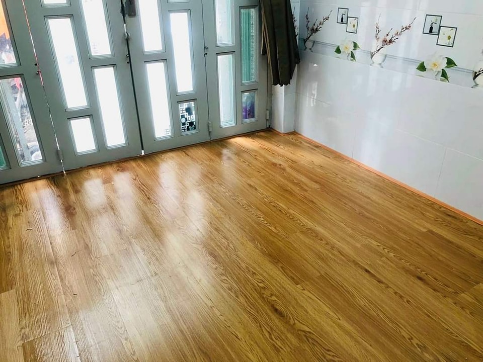 https://xopdantuongphuongthao.com/san-nhua-van-go-co-keo-san
